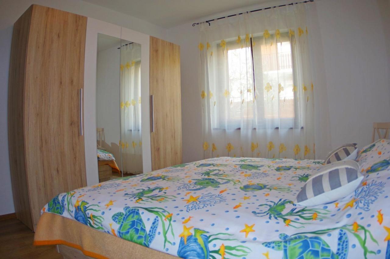 Apartments Tina & Denis Пула Экстерьер фото